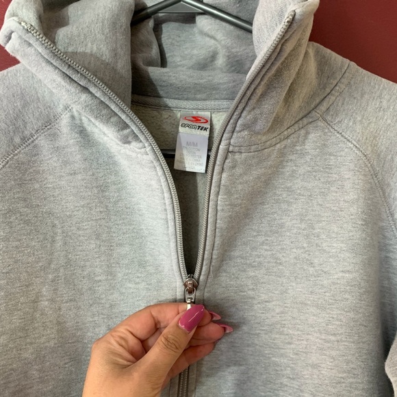 💙 Cropped Gray Sportek Zip Up Sweatshirt Size Medium - Picture 2 of 4